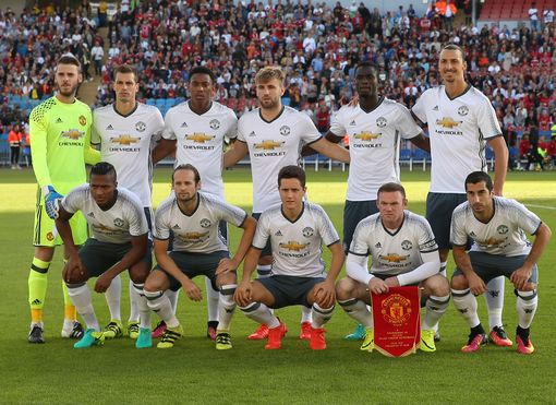 终捧得冠军 终捧得冠军