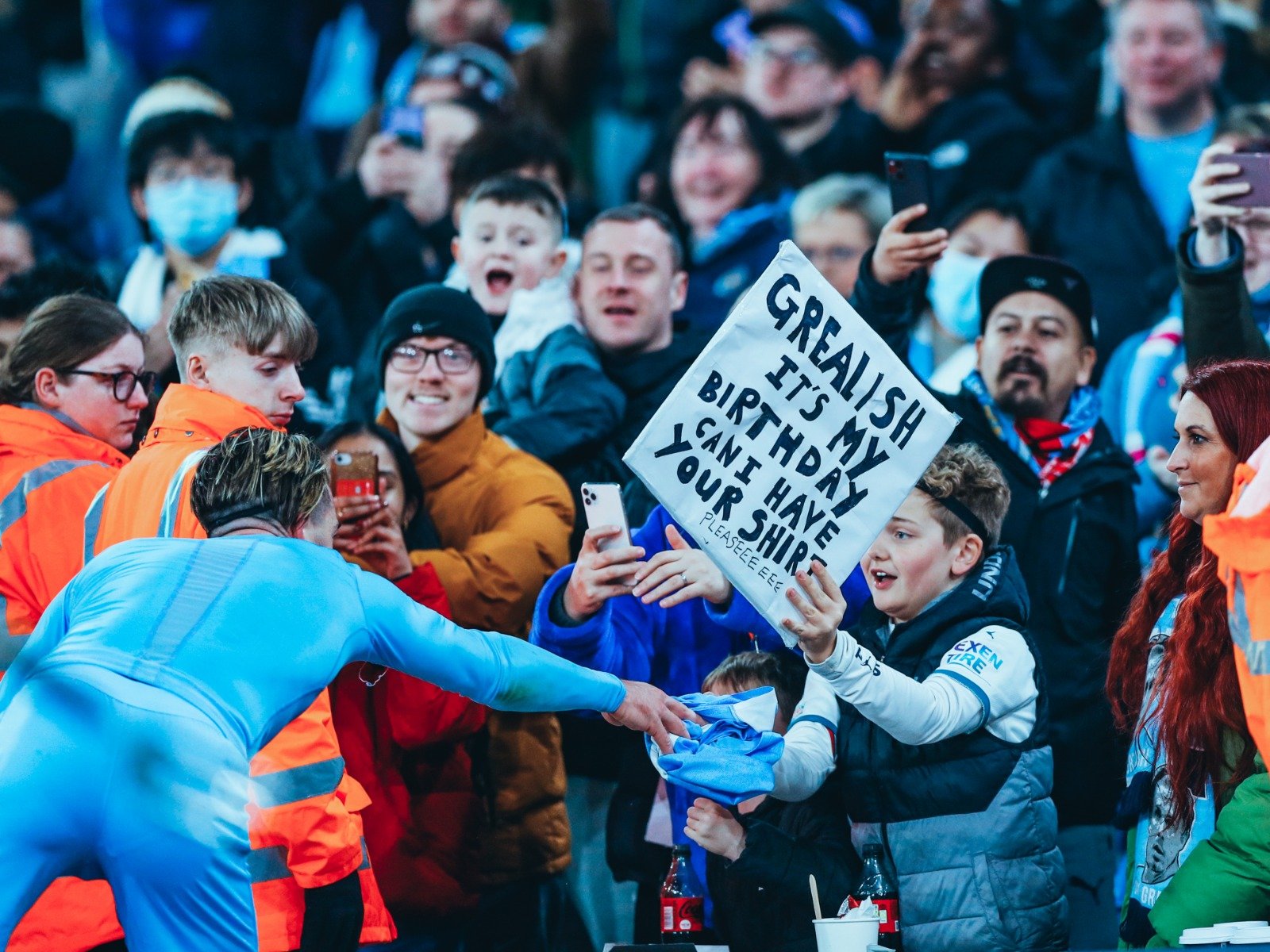 不僅需要相 不僅需要相